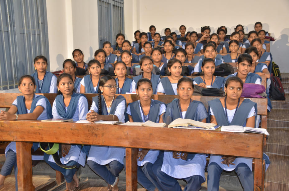Government College (Autonomous) Rajahmundhry Classrooms photo 8